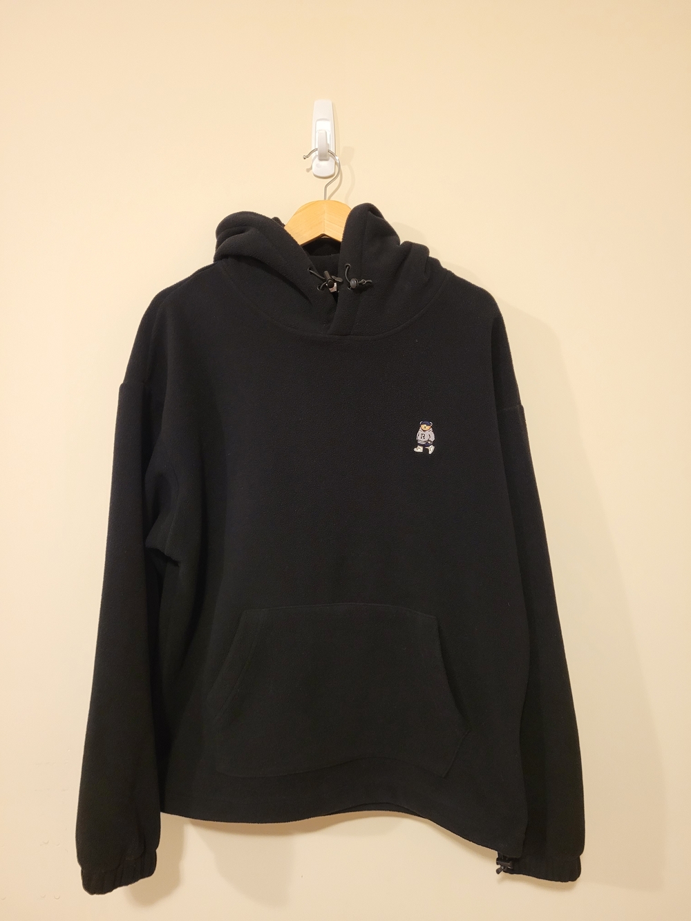 SPAO Korean Black Men's Hooded Sweatshirt with Embroidered Bear Size Large
